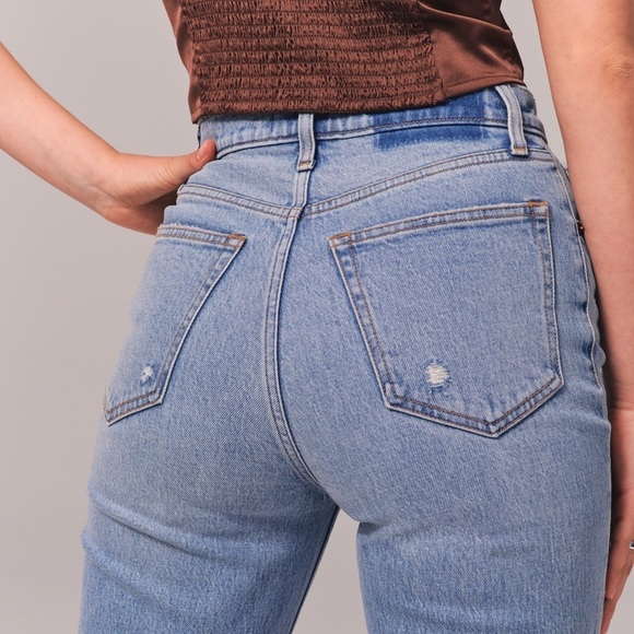NWT Abercrombie & Fitch Curve Love Ultra High Rise 90s Straight Jean, 27 - Picture 4 of 10
